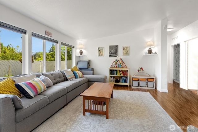 1812 SW Spruce Street, Port Orchard, WA 98367
