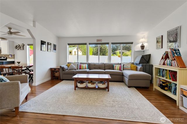 1812 SW Spruce Street, Port Orchard, WA 98367