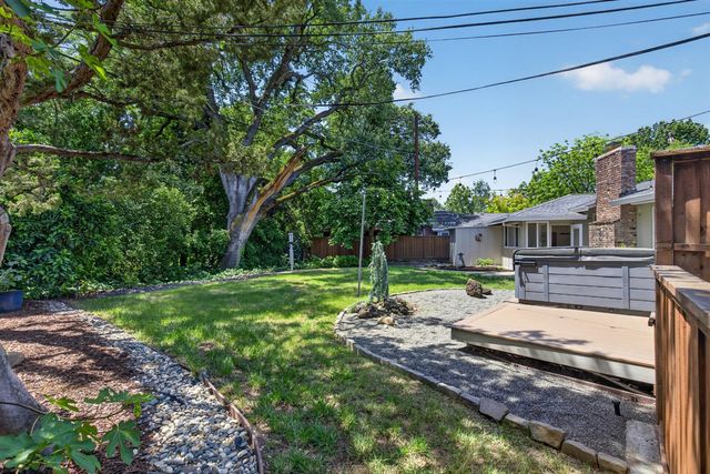 4380 Briarwood Dr, Sacramento, CA 95821