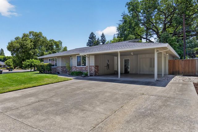 4380 Briarwood Dr, Sacramento, CA 95821
