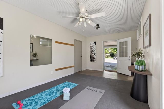 4380 Briarwood Dr, Sacramento, CA 95821