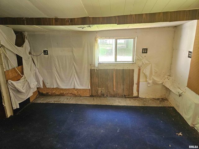 1233 W HARRISON Road, Murphysboro, IL 62966