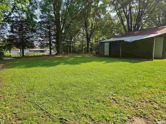 1233 W HARRISON Road, Murphysboro, IL 62966