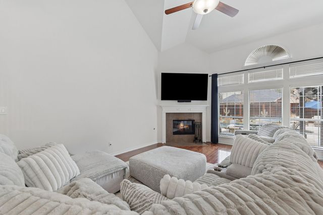 11868 Vienna Apple Road, Fort Worth, TX 76244