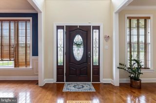 121 CARNMORE DR, Winchester, VA 22602