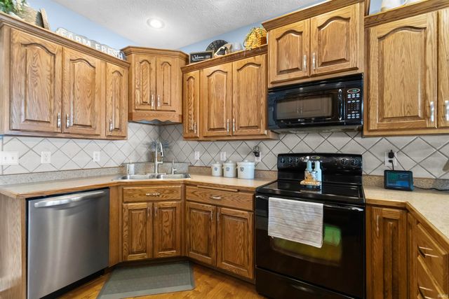 1544 Foxhaven Drive, Kokomo, IN 46902