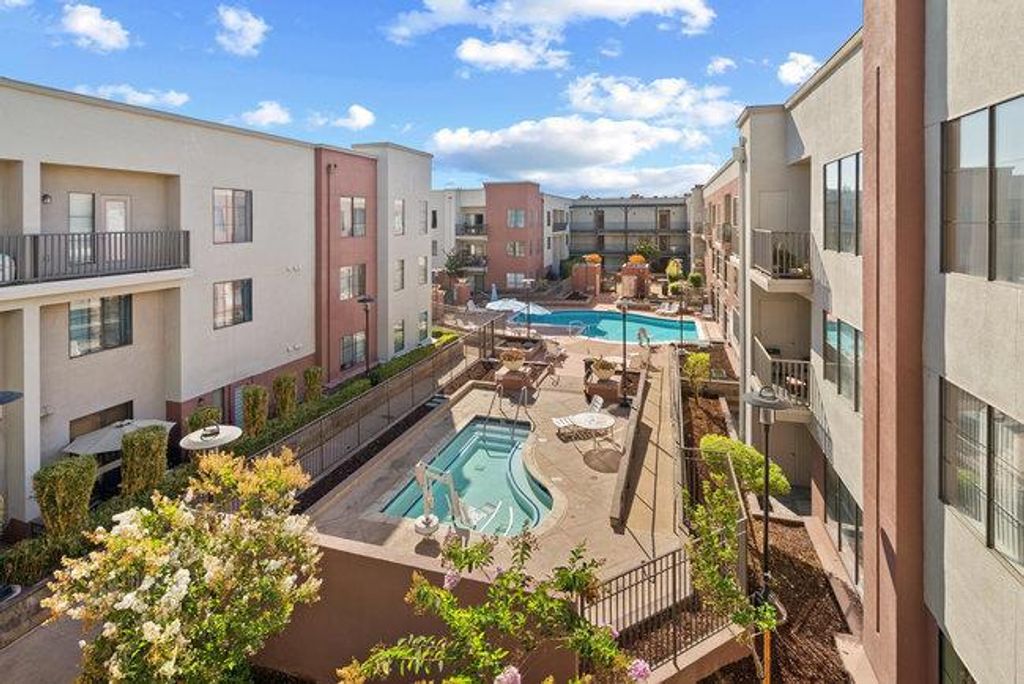 Image 16 of property listing at 1060 S 3rd Street 379, San Jose, CA 95112