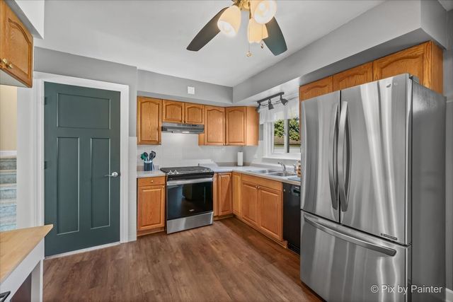 549 Forest Preserve Drive, Wood Dale, IL 60191