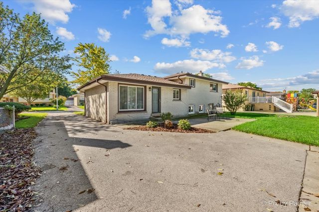 549 Forest Preserve Drive, Wood Dale, IL 60191