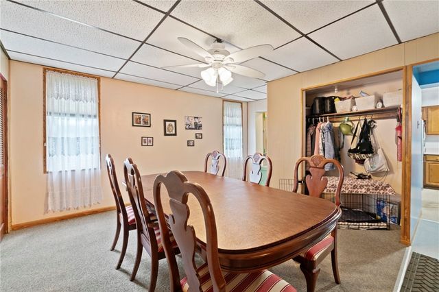 555 Hazelwood Ave, Greenfield, PA 15207