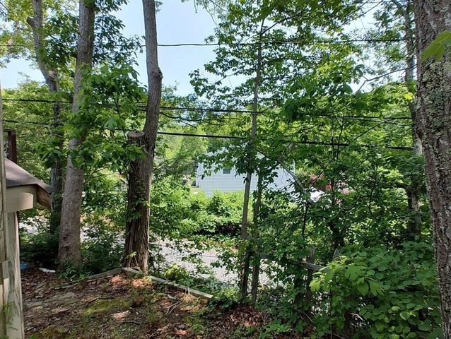 15 Manomet Beach Blvd, Plymouth, MA 02360