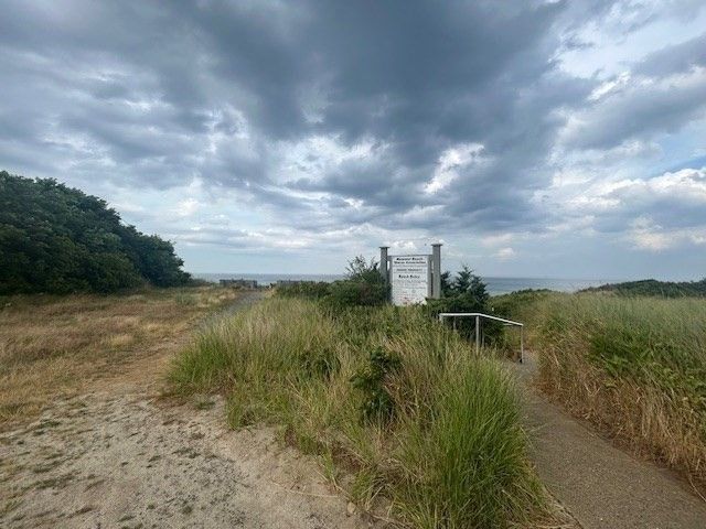 15 Manomet Beach Blvd, Plymouth, MA 02360