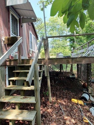 15 Manomet Beach Blvd, Plymouth, MA 02360