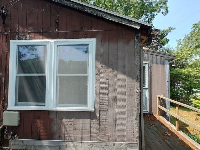 15 Manomet Beach Blvd, Plymouth, MA 02360