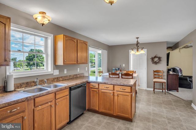 21 WADSWORTH DR, East Berlin, PA 17316