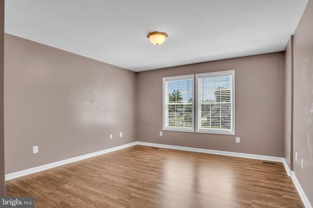 21 WADSWORTH DR, East Berlin, PA 17316