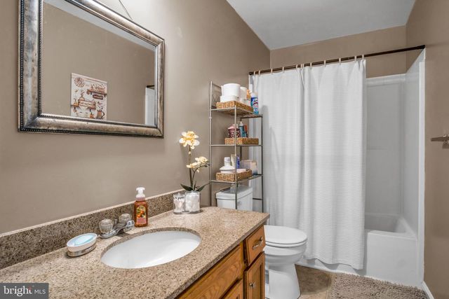 21 WADSWORTH DR, East Berlin, PA 17316