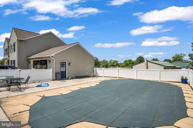 21 WADSWORTH DR, East Berlin, PA 17316