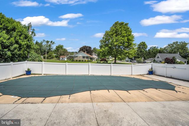 21 WADSWORTH DR, East Berlin, PA 17316