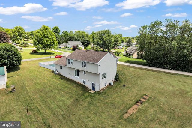 21 WADSWORTH DR, East Berlin, PA 17316