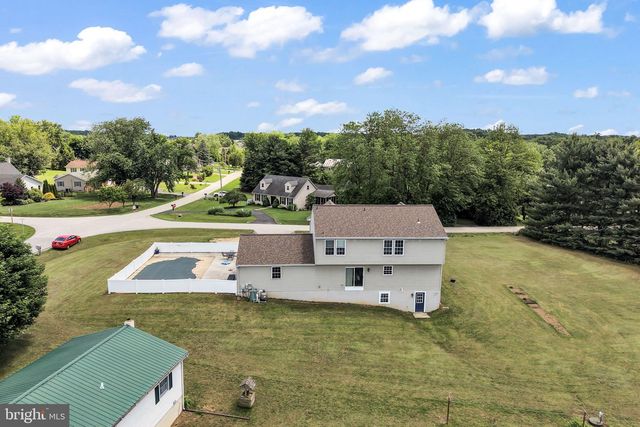 21 WADSWORTH DR, East Berlin, PA 17316