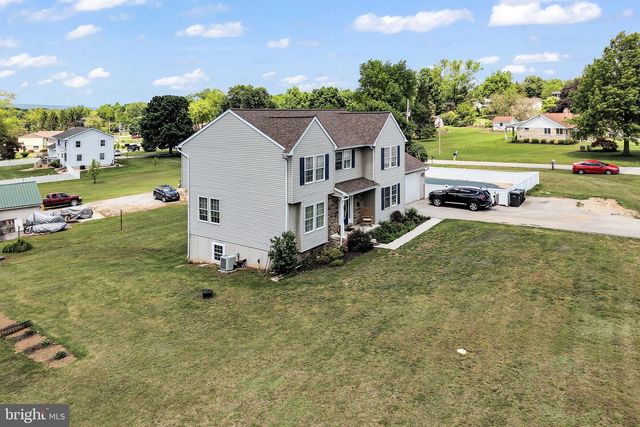 21 WADSWORTH DR, East Berlin, PA 17316