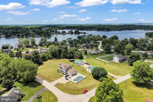 21 WADSWORTH DR, East Berlin, PA 17316