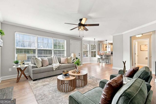 690 Ruxbury Court, Suwanee, GA 30024