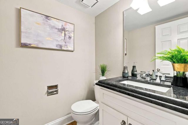 690 Ruxbury Court, Suwanee, GA 30024