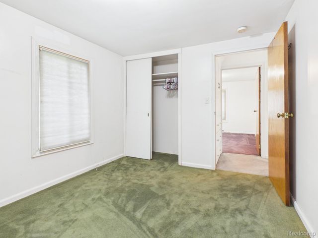 33 Davis Lake Road, Mayfield Township, MI 48446