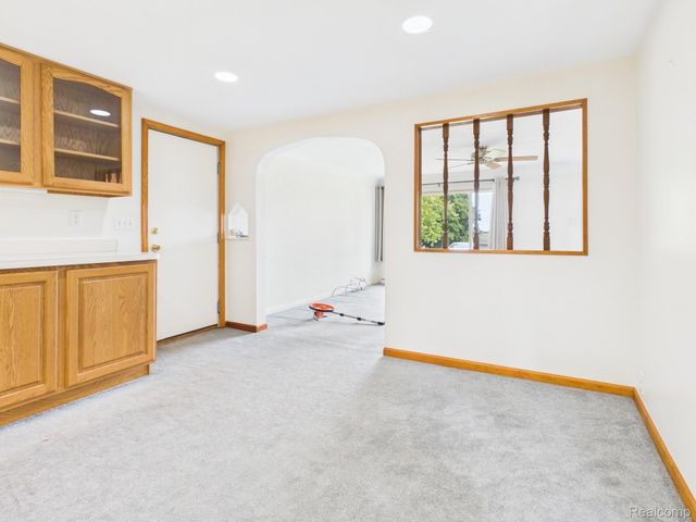 33 Davis Lake Road, Mayfield Township, MI 48446