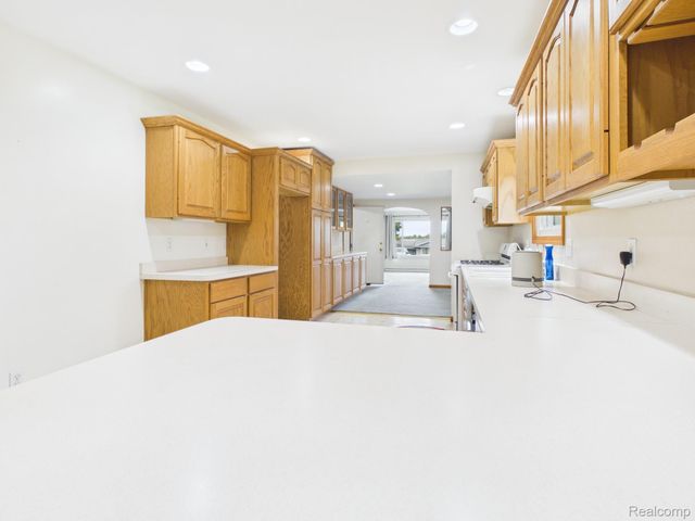 33 Davis Lake Road, Mayfield Township, MI 48446
