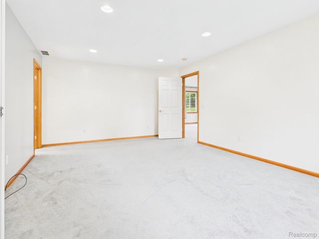 33 Davis Lake Road, Mayfield Township, MI 48446