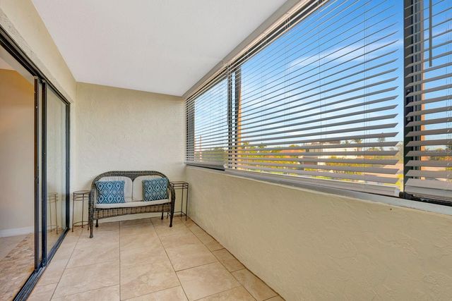 350 S POLK DRIVE 302, Sarasota, FL 34236