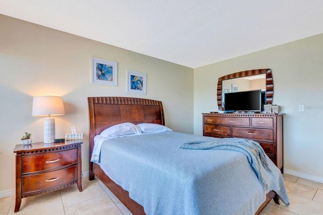 350 S POLK DRIVE 302, Sarasota, FL 34236