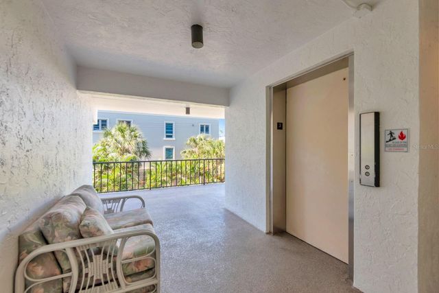 350 S POLK DRIVE 302, Sarasota, FL 34236