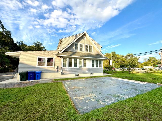 4517 ROUTE 130 S, Burlington, NJ 08016