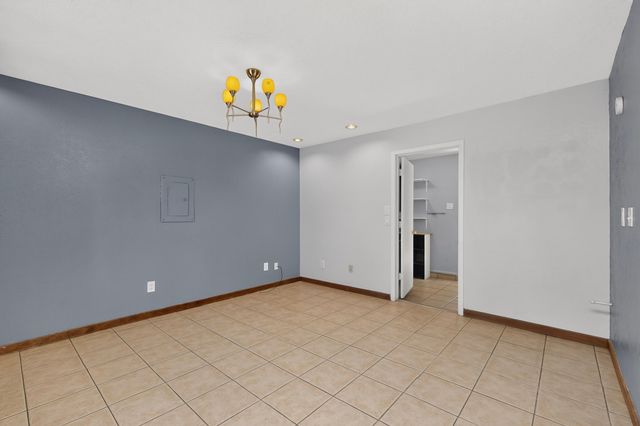 2916 Calle De Pinos Altos, Santa Fe, NM 87507