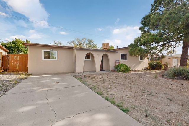 2916 Calle De Pinos Altos, Santa Fe, NM 87507