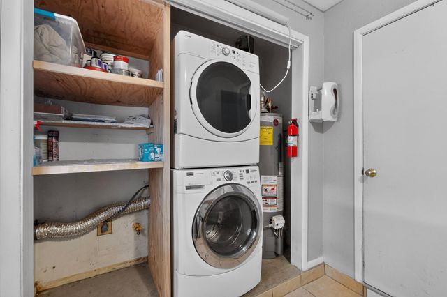 2916 Calle De Pinos Altos, Santa Fe, NM 87507