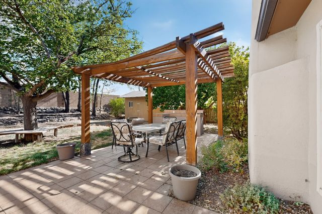 2916 Calle De Pinos Altos, Santa Fe, NM 87507