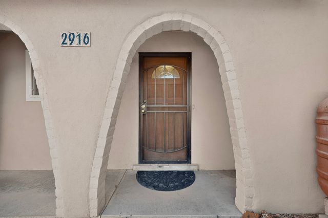 2916 Calle De Pinos Altos, Santa Fe, NM 87507