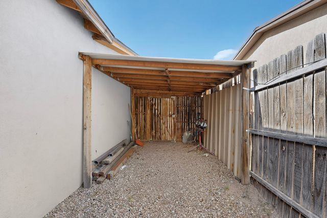 2916 Calle De Pinos Altos, Santa Fe, NM 87507
