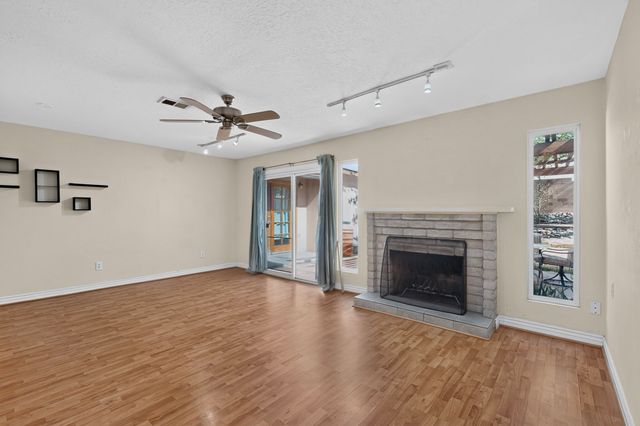 2916 Calle De Pinos Altos, Santa Fe, NM 87507