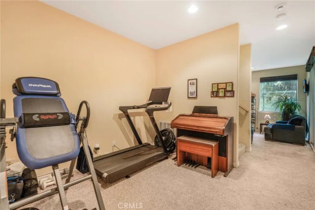 24380 Horst, Crestline, CA 92325