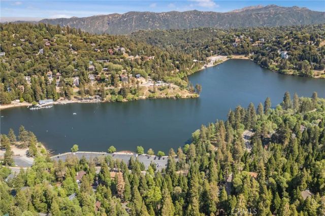 24380 Horst, Crestline, CA 92325