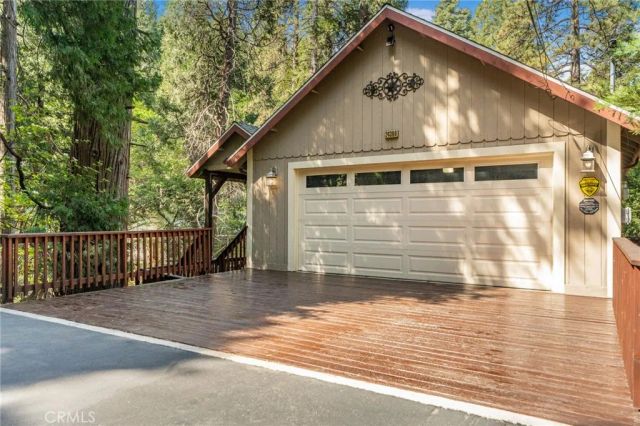 24380 Horst, Crestline, CA 92325