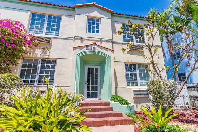 741 15th St, Miami Beach, FL 33139