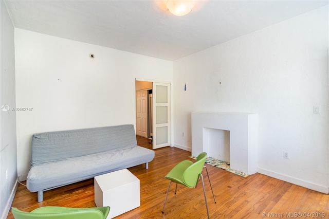 741 15th St, Miami Beach, FL 33139