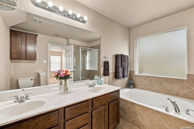 330 ANN DR, Converse, TX 78109